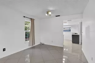 13635 Berkshire Ct, Grand Island, FL 32735 - Photo 17