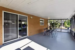 13635 Berkshire Ct, Grand Island, FL 32735 - Photo 29