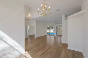 7111 41st Ln E, Sarasota, FL 34243 - Photo 15