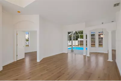 7111 41st Lane E, Sarasota, FL 34243 - Photo 5