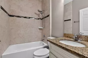 27728 Lisa Dr, Tavares, FL 32778 - Photo 17