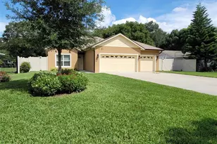 27728 Lisa Dr, Tavares, FL 32778 - Photo 1