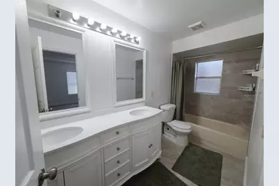 31 Deacon Jones Boulevard #A & B, Orlando, FL 32810 - Photo 9
