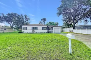 2437 S Myrtle Ave, Sanford, FL 32771 - Photo 1