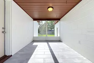2437 S Myrtle Ave, Sanford, FL 32771 - Photo 5