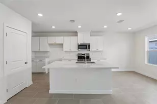 2704 Mdw Crst Dr, Saint Cloud, FL 34773 - Photo 5