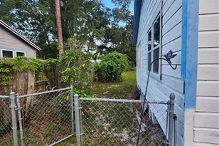 1427 SE 1st Ave, Gainesville, FL 32641 - Photo 15