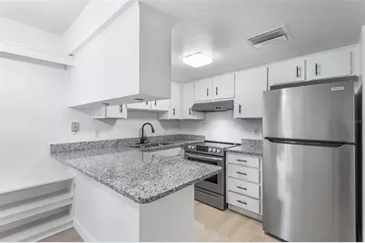 555 62nd Street S #106, Saint Petersburg, FL 33707 - Photo 5