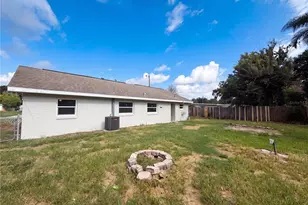 2710 Woodlawn Dr, Winter Haven, FL 33881 - Photo 15