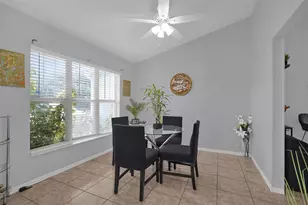 230 Lytton Cir, Orlando, FL 32824 - Photo 5