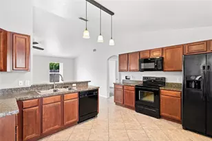 1079 Sunshine Way SW, Winter Haven, FL 33880 - Photo 5