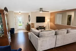 32 Angela Dr, Palm Coast, FL 32164 - Photo 3