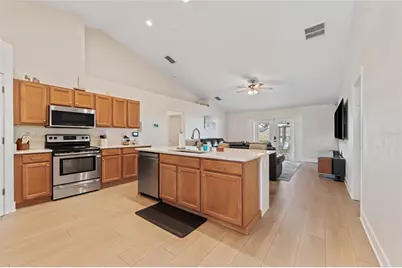 1128 Lakeview Oaks Drive, Minneola, FL 34715 - Photo 9