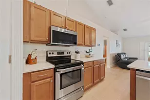 1128 Lakeview Oaks Dr, Minneola, FL 34715 - Photo 11