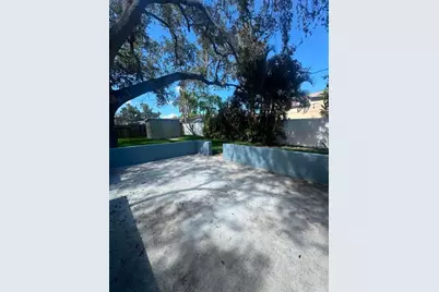 1865 Nebraska Avenue NE, Saint Petersburg, FL 33703 - Photo 19