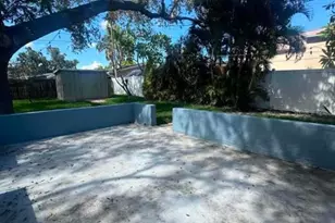 1865 Nebraska Ave NE, Saint Petersburg, FL 33703 - Photo 19