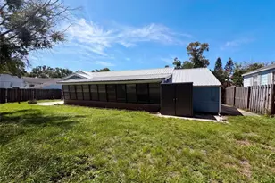 1521 W River Shore Way, Tampa, FL 33603 - Photo 5