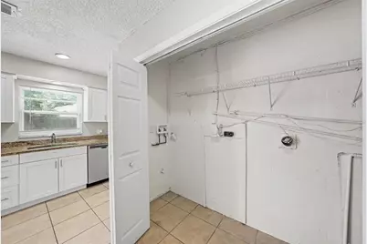 10410 N 27th Street, Tampa, FL 33612 - Photo 19