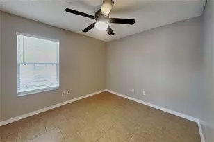 111 Hidden Arbor Ct, Sanford, FL 32773 - Photo 9