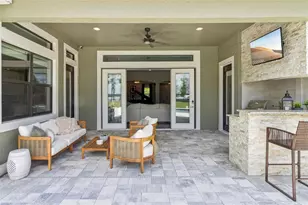 2590 Lk Mnr Dr, Land O Lakes, FL 34639 - Photo 23