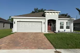2751 Wadeview Loop, Saint Cloud, FL 34769 - Photo 1