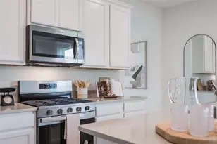 2281 Hamden Way, Mount Dora, FL 32757 - Photo 13