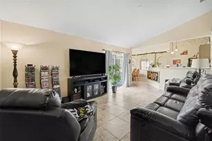 807 Del Prado Dr, Kissimmee, FL 34758 - Photo 7