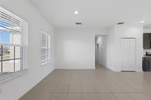 304 Begonia Ct, Poinciana, FL 34759 - Photo 5