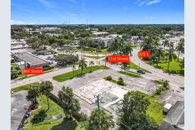 810 21st Street, Vero Beach, FL 32960 - Photo 1