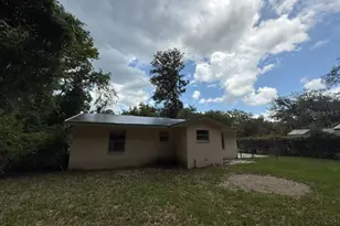 107 Woodlawn Rd, Satsuma, FL 32189 - Photo 13