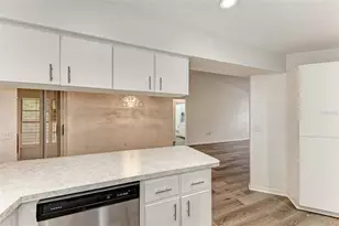 2046 Old Trevor Way, Sarasota, FL 34232 - Photo 13