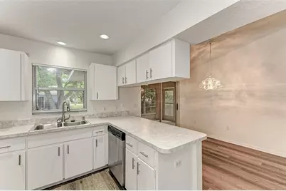 2046 Old Trevor Way, Sarasota, FL 34232 - Photo 11