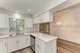 2046 Old Trevor Way, Sarasota, FL 34232 - Photo 11