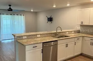 3071 Fieldwood Cir, Saint Cloud, FL 34772 - Photo 11