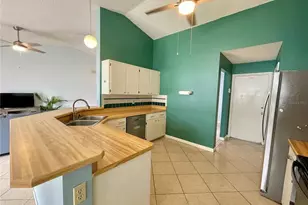 1150 Indian Ridge Trail E, Kissimmee, FL 34747 - Photo 9