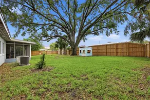 712 Malone Dr, Orlando, FL 32810 - Photo 23