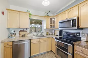 712 Malone Dr, Orlando, FL 32810 - Photo 13