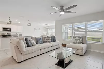 4330 Sunny Creek Place, Kissimmee, FL 34746 - Photo 7