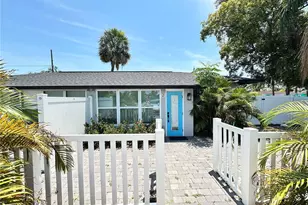 4521 Edgewater Dr, Orlando, FL 32804 - Photo 1
