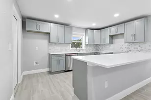 4823 Kathy Jo Terrace, Orlando, FL 32808 - Photo 5