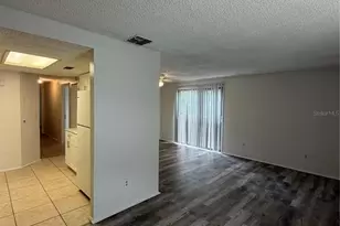 4911 Silver Oaks Village, Orlando, FL 32808 - Photo 7