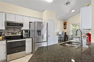 2629 Chatham Cir, Kissimmee, FL 34746 - Photo 7