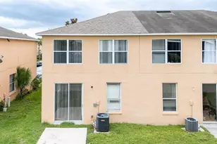 649 Captiva Cir, Kissimmee, FL 34741 - Photo 9