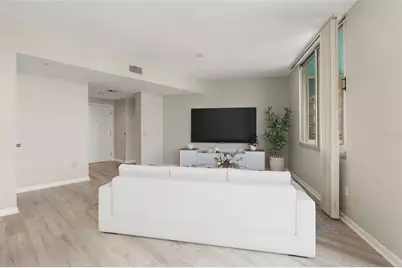 322 E Central Boulevard #1910, Orlando, FL 32801 - Photo 5