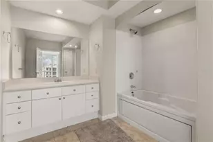 322 E Central Blvd, Orlando, FL 32801 - Photo 17