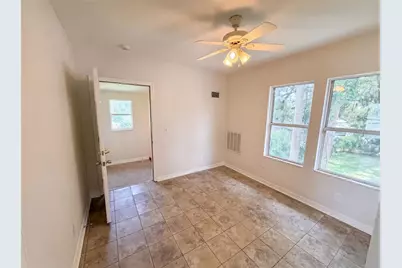 111 S Oleander Avenue, Sanford, FL 32771 - Photo 9