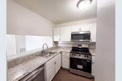 5213 Via Hacienda Circle #307, Orlando, FL 32839 - Photo 9