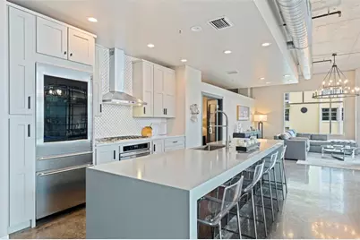 101 S 12th Street #302, Tampa, FL 33602 - Photo 9