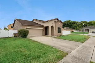4882 Ashurst St, Kissimmee, FL 34758 - Photo 5