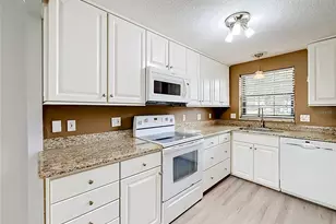 101 N Grandview St, Mount Dora, FL 32757 - Photo 21